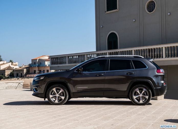 2019 Jeep Cherokee EU version - фотография 46 из 87