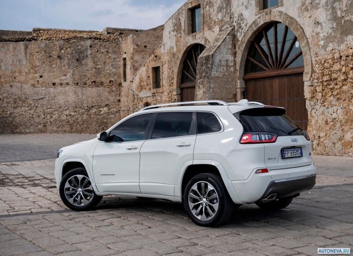 2019 Jeep Cherokee EU version - фотография 49 из 87