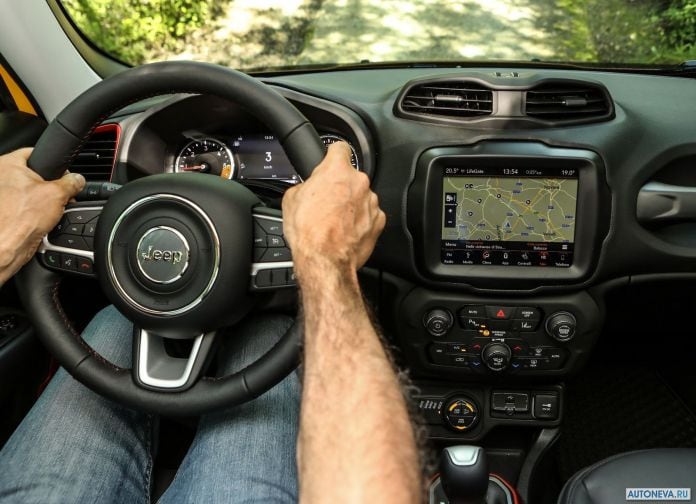 2019 Jeep Renegade - фотография 39 из 72