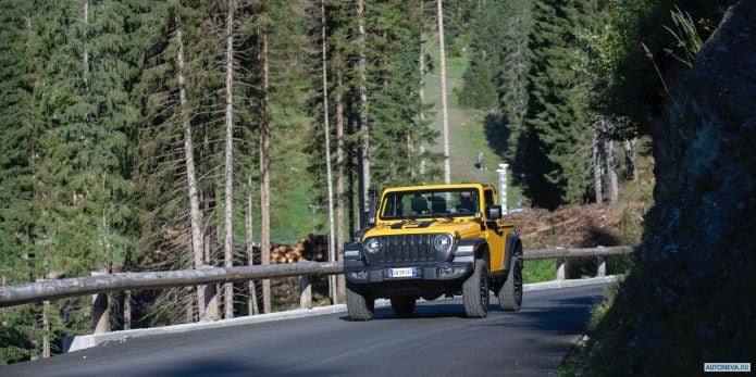 2019 Jeep Wrangler 1941 by Mopar - фотография 3 из 35