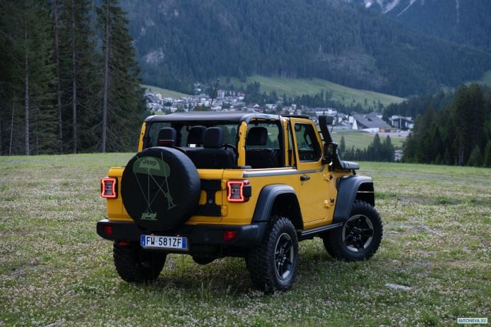2019 Jeep Wrangler 1941 by Mopar - фотография 23 из 35