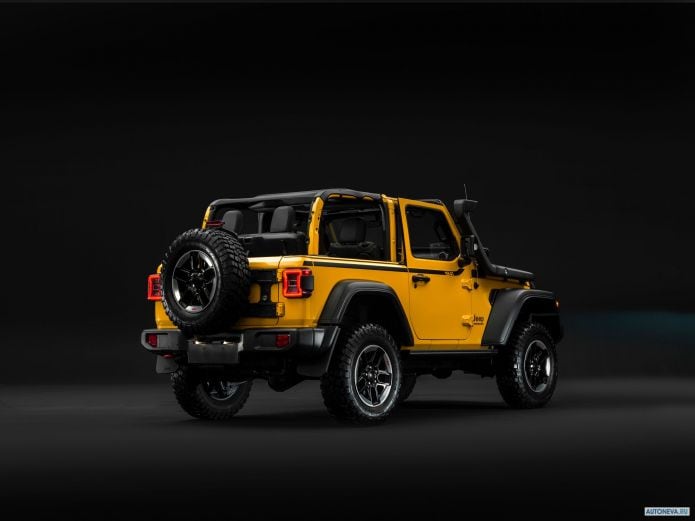 2019 Jeep Wrangler 1941 by Mopar - фотография 27 из 35 2019 Jeep Wrangler 1941 by Mopar - фотография 27 из 35