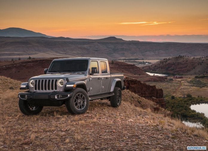 2020 Jeep Gladiator - фотография 4 из 212