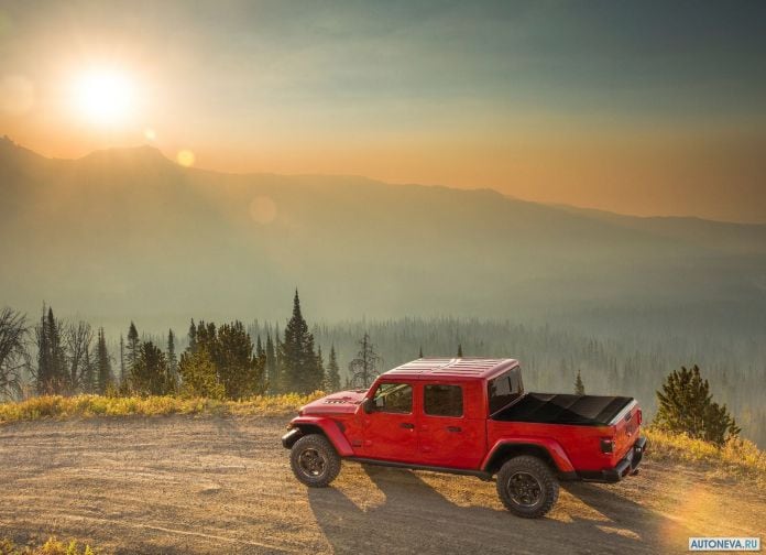 2020 Jeep Gladiator - фотография 100 из 212