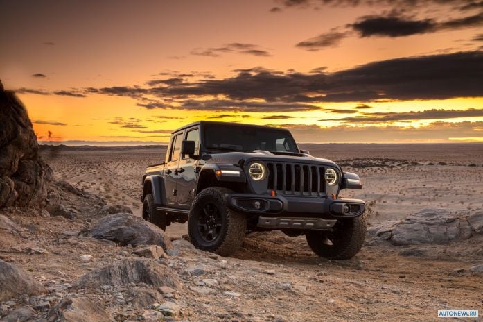 2020 Jeep Gladiator Mojave - фотография 1 из 40 2020 Jeep Gladiator Mojave - фотография 1 из 40