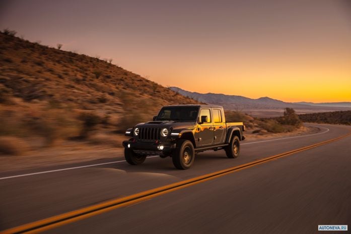 2020 Jeep Gladiator Mojave - фотография 7 из 40