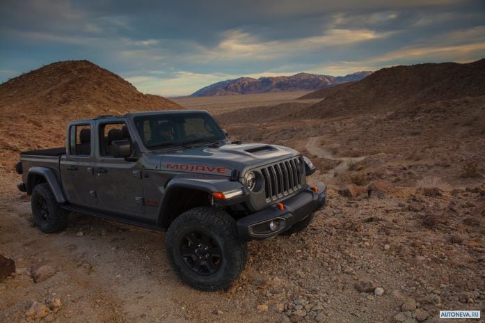 2020 Jeep Gladiator Mojave - фотография 18 из 40