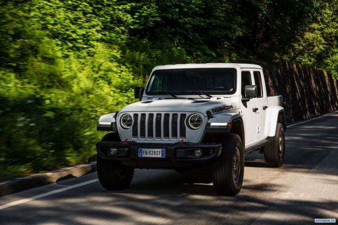 2020 Jeep Gladiator Rubicon EU - фотография 2 из 40