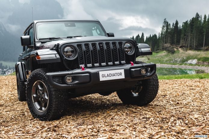 2020 Jeep Gladiator Rubicon EU - фотография 8 из 40