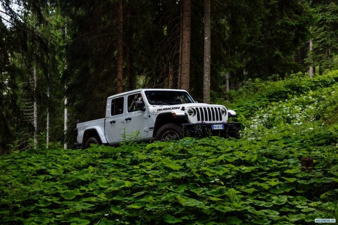 2020 Jeep Gladiator Rubicon EU - фотография 10 из 40