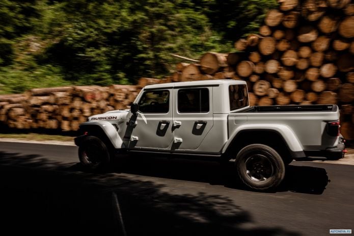 2020 Jeep Gladiator Rubicon EU - фотография 18 из 40