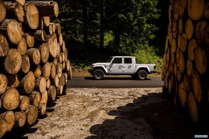 2020 Jeep Gladiator Rubicon EU - фотография 21 из 40