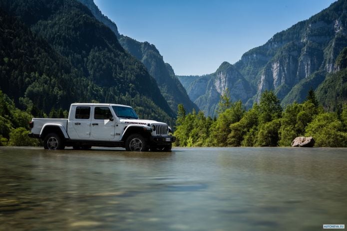 2020 Jeep Gladiator Rubicon EU - фотография 23 из 40 2020 Jeep Gladiator Rubicon EU - фотография 23 из 40