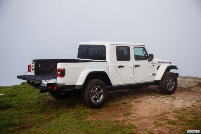 2020 Jeep Gladiator Rubicon EU - фотография 28 из 40 2020 Jeep Gladiator Rubicon EU - фотография 28 из 40