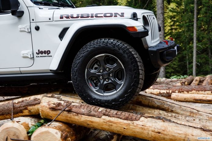 2020 Jeep Gladiator Rubicon EU - фотография 35 из 40 2020 Jeep Gladiator Rubicon EU - фотография 35 из 40