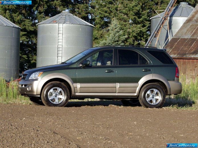 2003 Kia Sorento - фотография 33 из 55