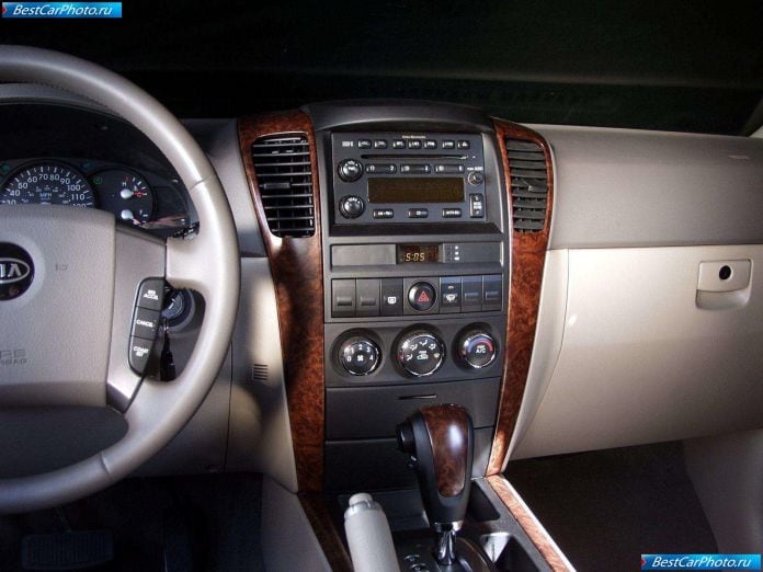 2003 Kia Sorento - фотография 36 из 55