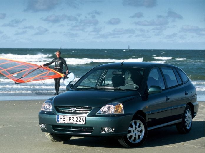 2003 Kia Rio Hatchback 5D - фотография 10 из 17