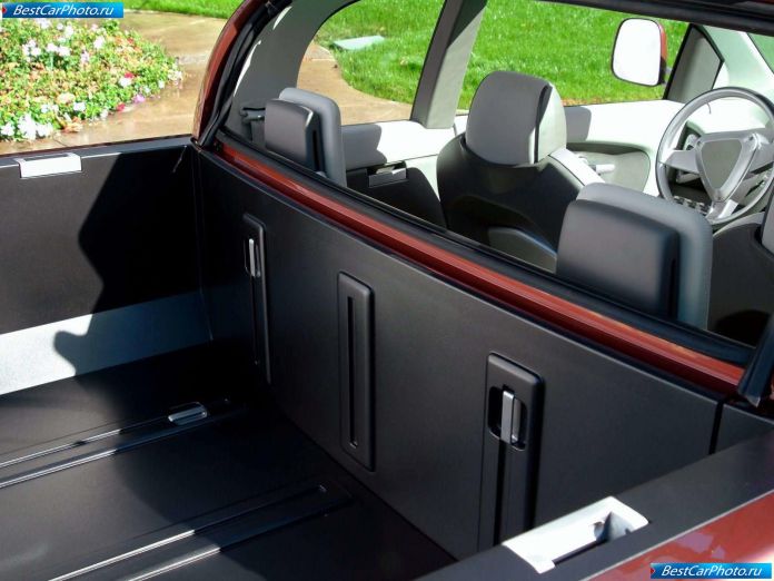 2004 Kia Kcv4 Mojave Concept - фотография 16 из 29