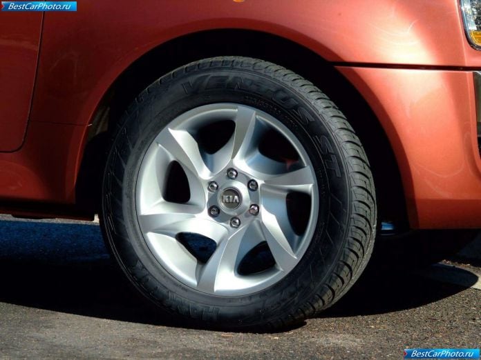 2004 Kia Kcv4 Mojave Concept - фотография 28 из 29