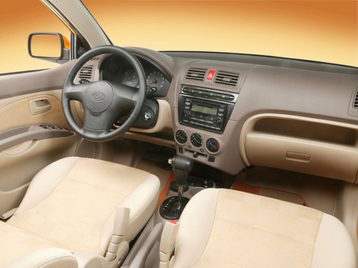 2004 Kia Picanto Hatchback 5D - фотография 77 из 115