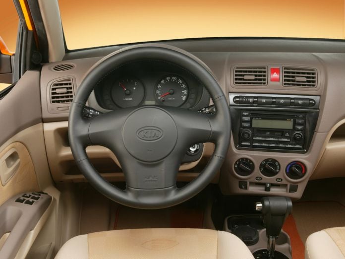 2004 Kia Picanto Hatchback 5D - фотография 80 из 115