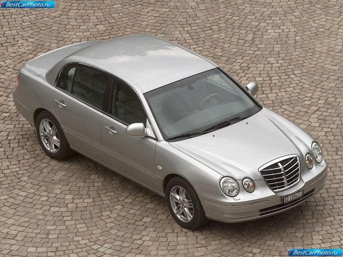 2005 Kia Opirus - фотография 16 из 35