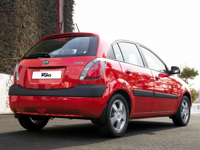 2005 Kia Rio Hatchback 5D - фотография 6 из 50