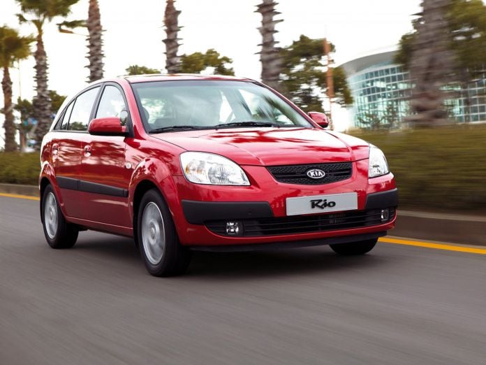 2005 Kia Rio Hatchback 5D - фотография 16 из 50
