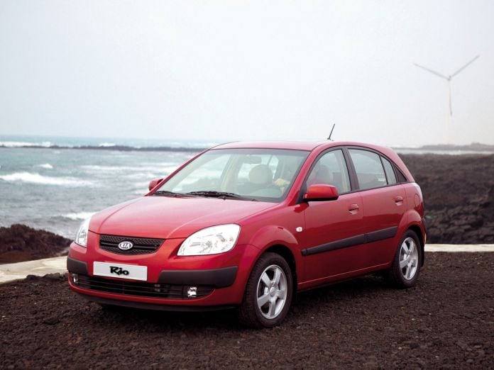 2005 Kia Rio Hatchback 5D - фотография 19 из 50