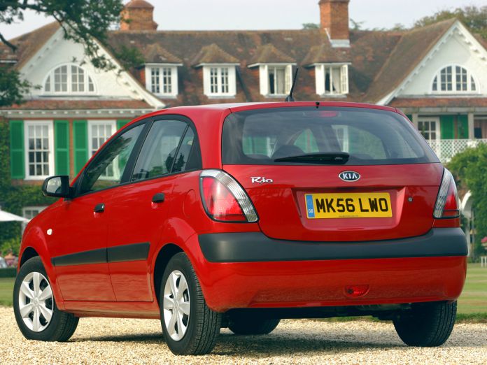 2005 Kia Rio Hatchback 5D - фотография 33 из 50