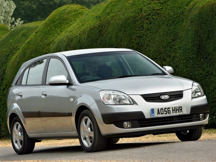 2005 Kia Rio Hatchback 5D - фотография 37 из 50