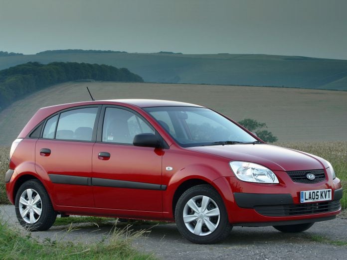 2005 Kia Rio Hatchback 5D - фотография 41 из 50