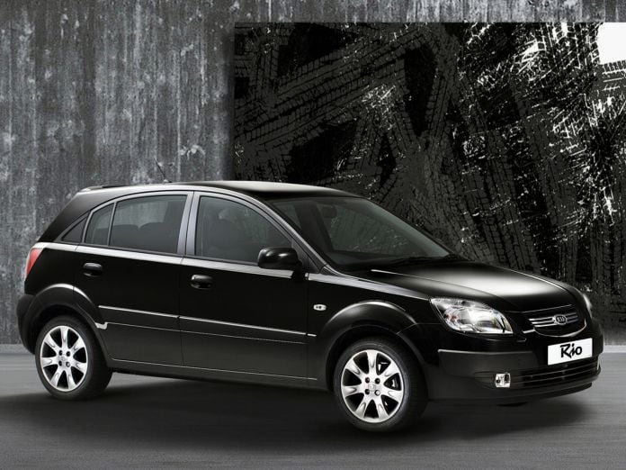 2005 Kia Rio Hatchback 5D - фотография 44 из 50