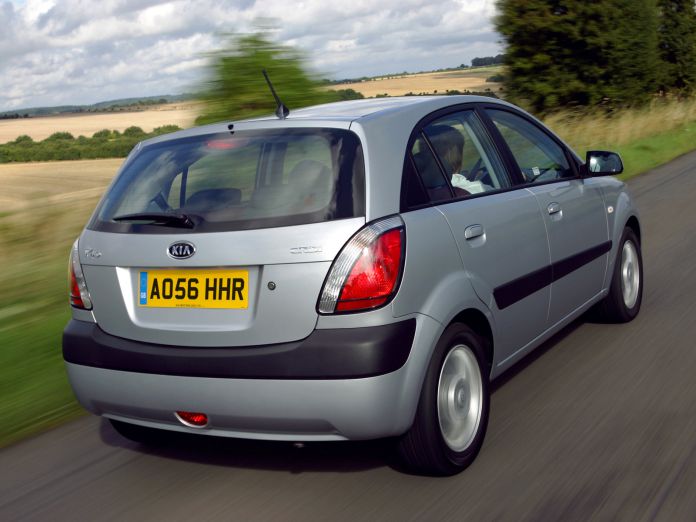 2005 Kia Rio Hatchback 5D - фотография 45 из 50