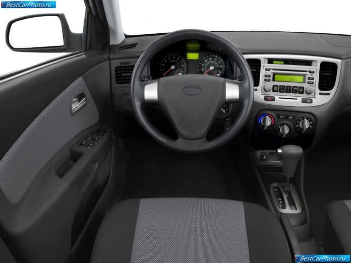2006 Kia Rio5 - фотография 7 из 10