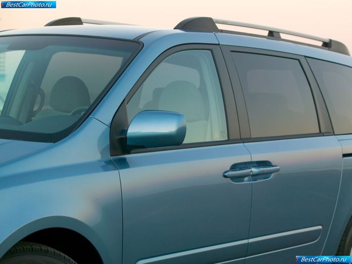 2006 Kia Sedona - фотография 57 из 67