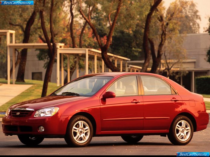 2006 Kia Spectra - фотография 4 из 18