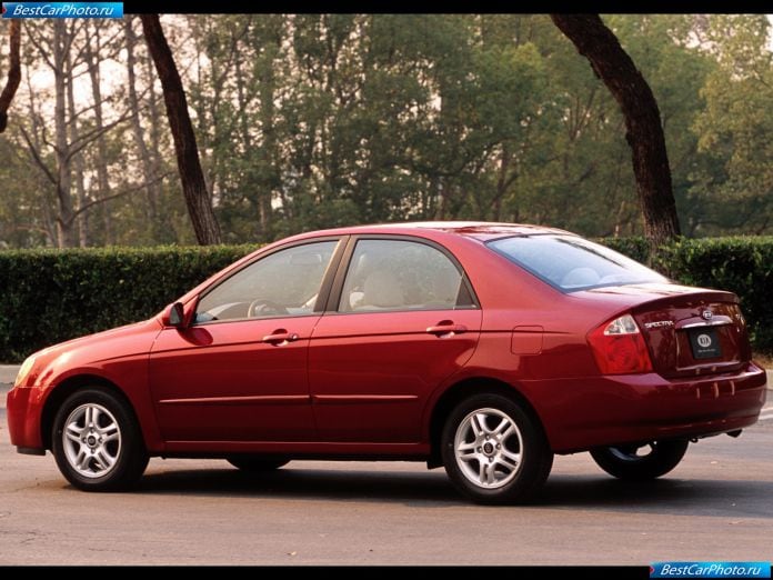 2006 Kia Spectra - фотография 7 из 18