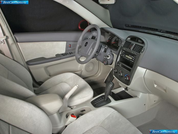 2006 Kia Spectra - фотография 9 из 18