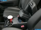 kia_2007-carens_1600x1200_072.jpg