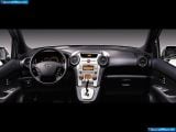kia_2007-carens_1600x1200_108.jpg