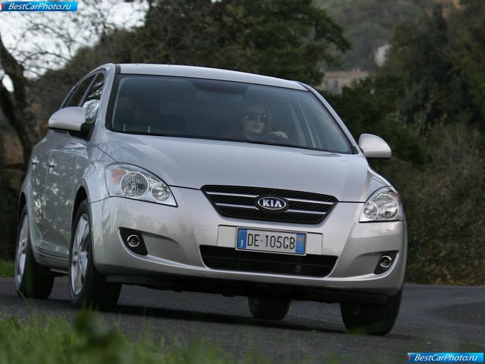 2007 Kia Cee-d - фотография 5 из 48
