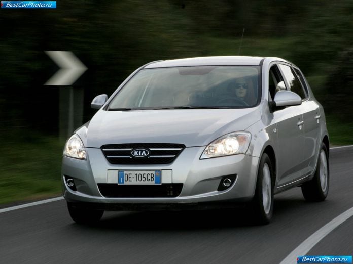 2007 Kia Cee-d - фотография 7 из 48