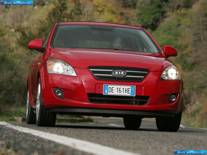2007 Kia Cee-d - фотография 15 из 48