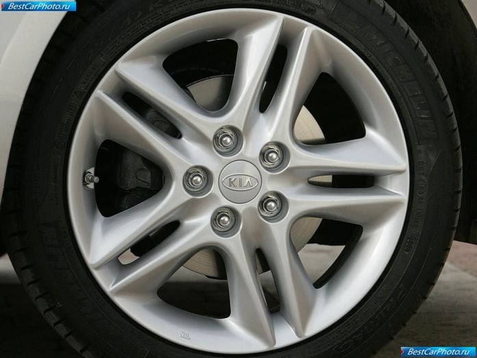 2007 Kia Cee-d - фотография 42 из 48