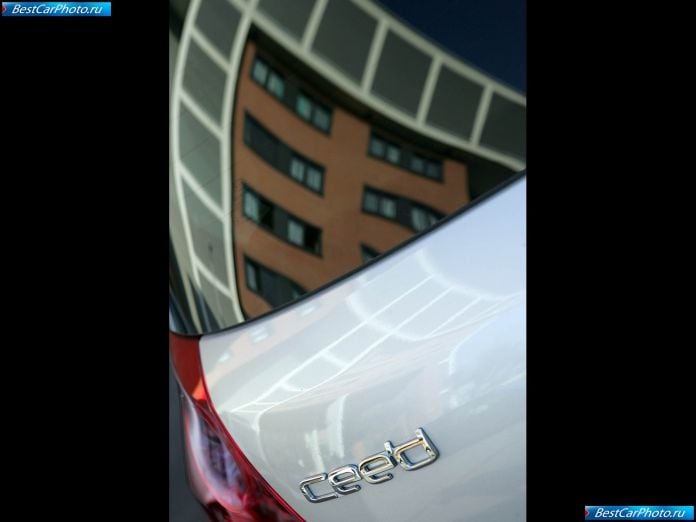 2007 Kia Cee-d - фотография 45 из 48