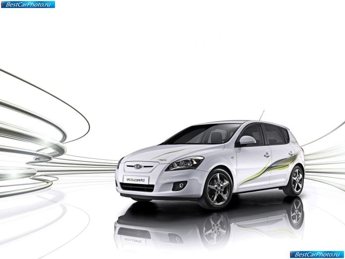 2008 Kia Eco Ceed Concept - фотография 1 из 4