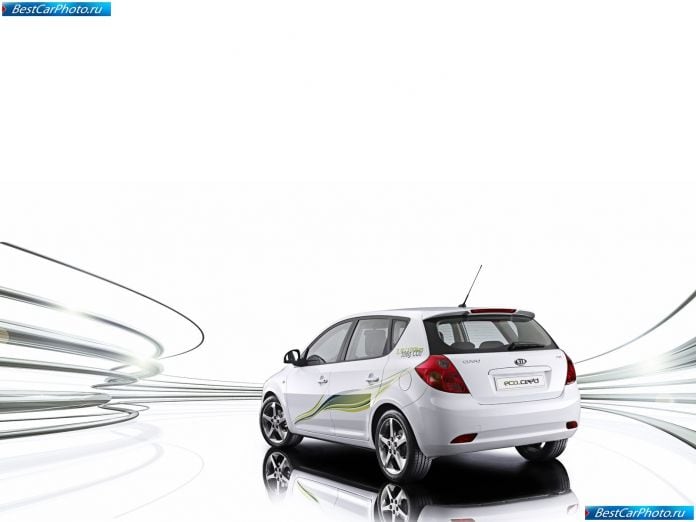 2008 Kia Eco Ceed Concept - фотография 3 из 4