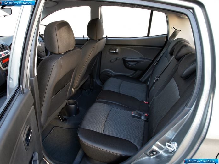2008 Kia Picanto - фотография 24 из 35